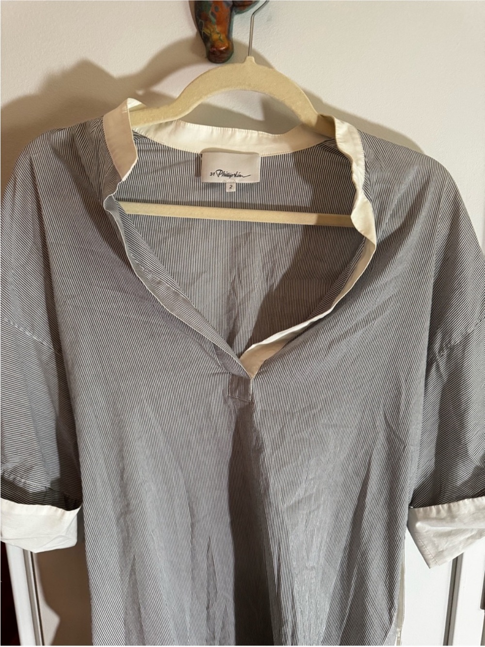 3.1 Phillip Lim Pinstripe Tunic White Cuff Split Neck Short Sleeve Size 2 - Picture 4 of 9